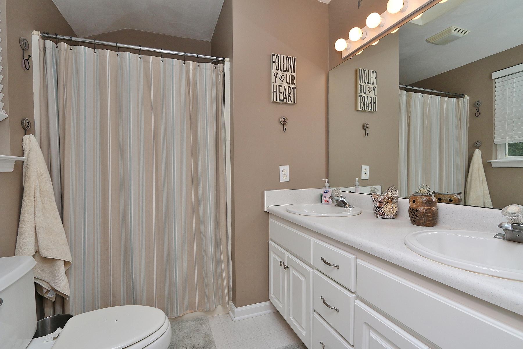 160 Mt Airy Road Hardy, VA 24101 - Photo 28 of 46 Master Bath