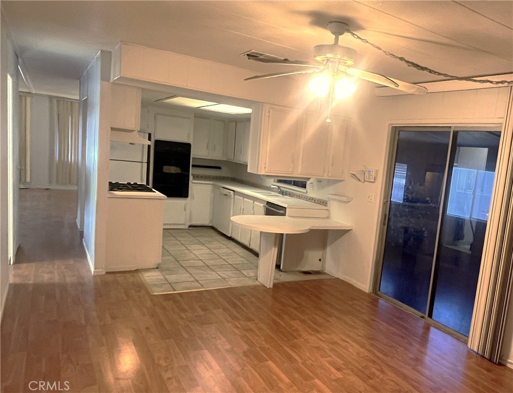 9391 California Avenue, Unit 30 Riverside, CA 92503 - Photo 6 of 13
