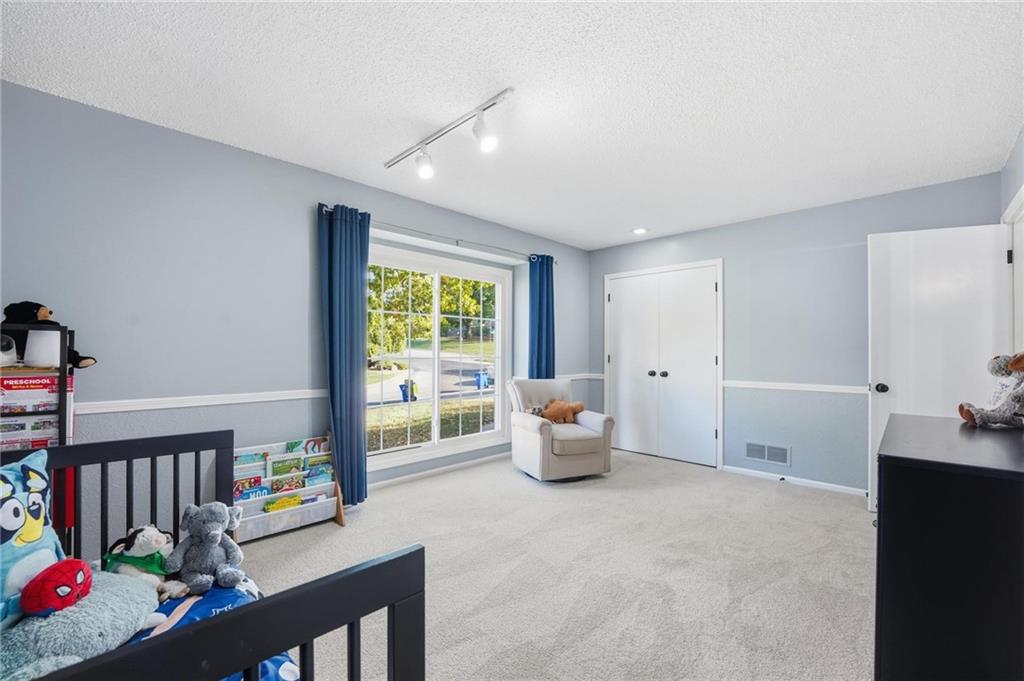 7514 Caenen Lake Road Lenexa, KS 66216 - Photo 19 of 39