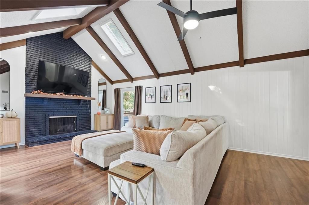 7514 Caenen Lake Road Lenexa, KS 66216 - Photo 4 of 39