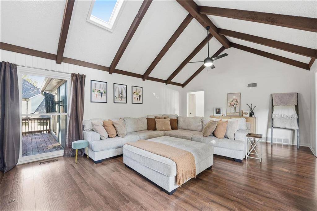 7514 Caenen Lake Road Lenexa, KS 66216 - Photo 5 of 39