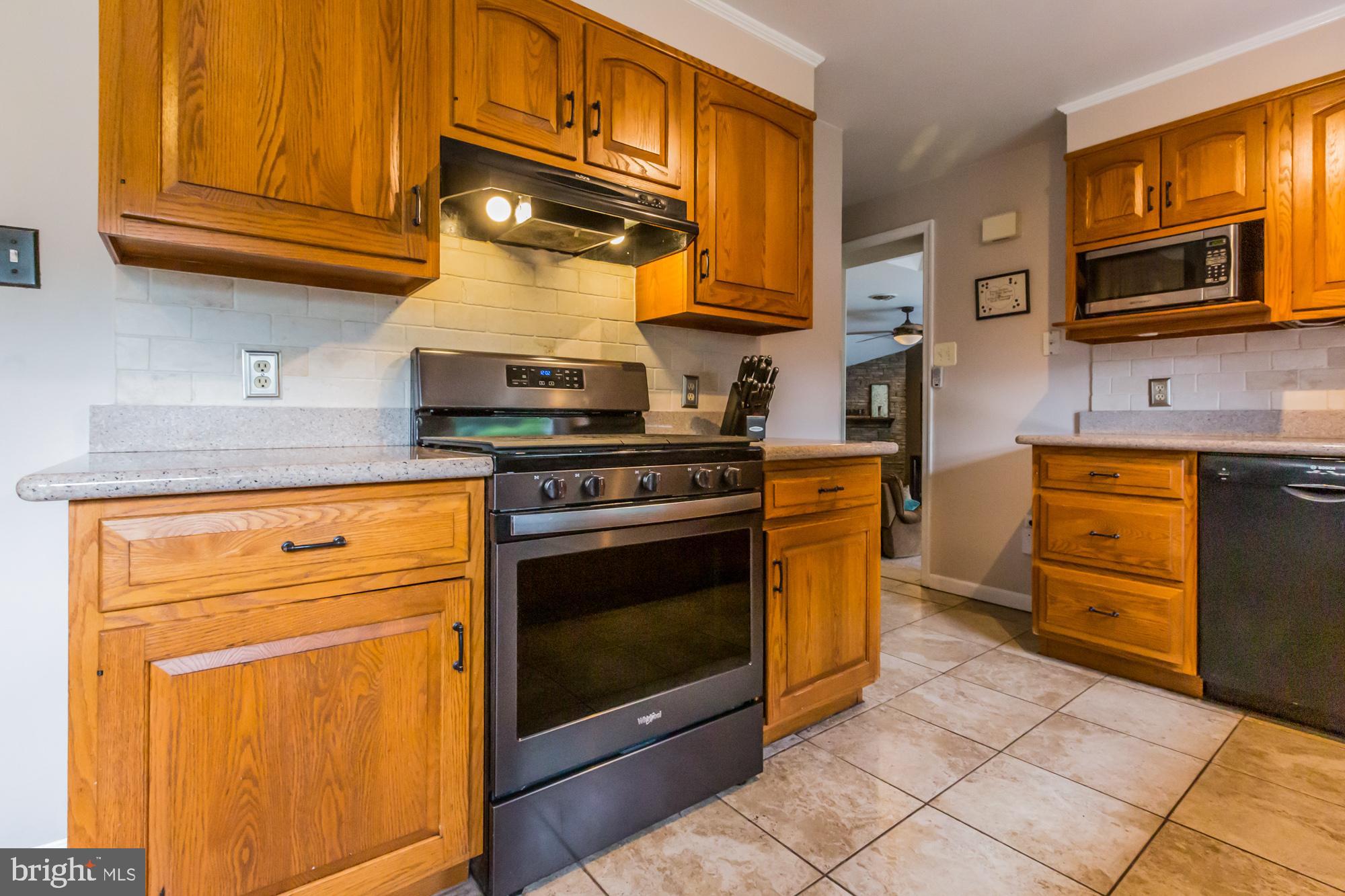 2075 Store Road Harleysville, PA 19438 - Photo 16 of 60 Kitchen