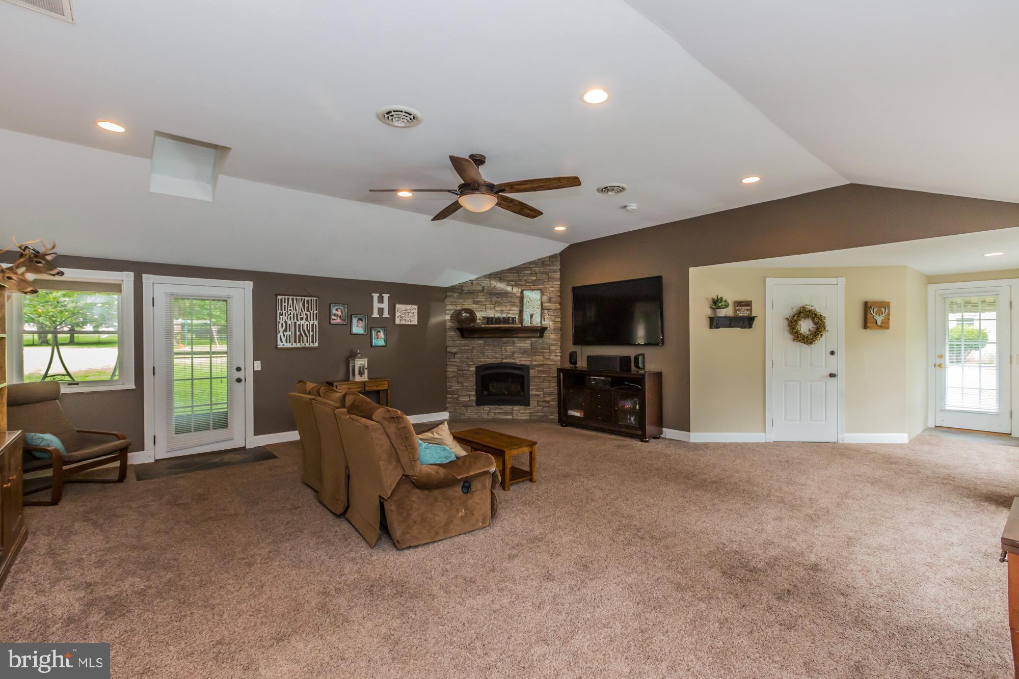 2075 Store Road Harleysville, PA 19438 - Photo 7 of 60 Main Living Area