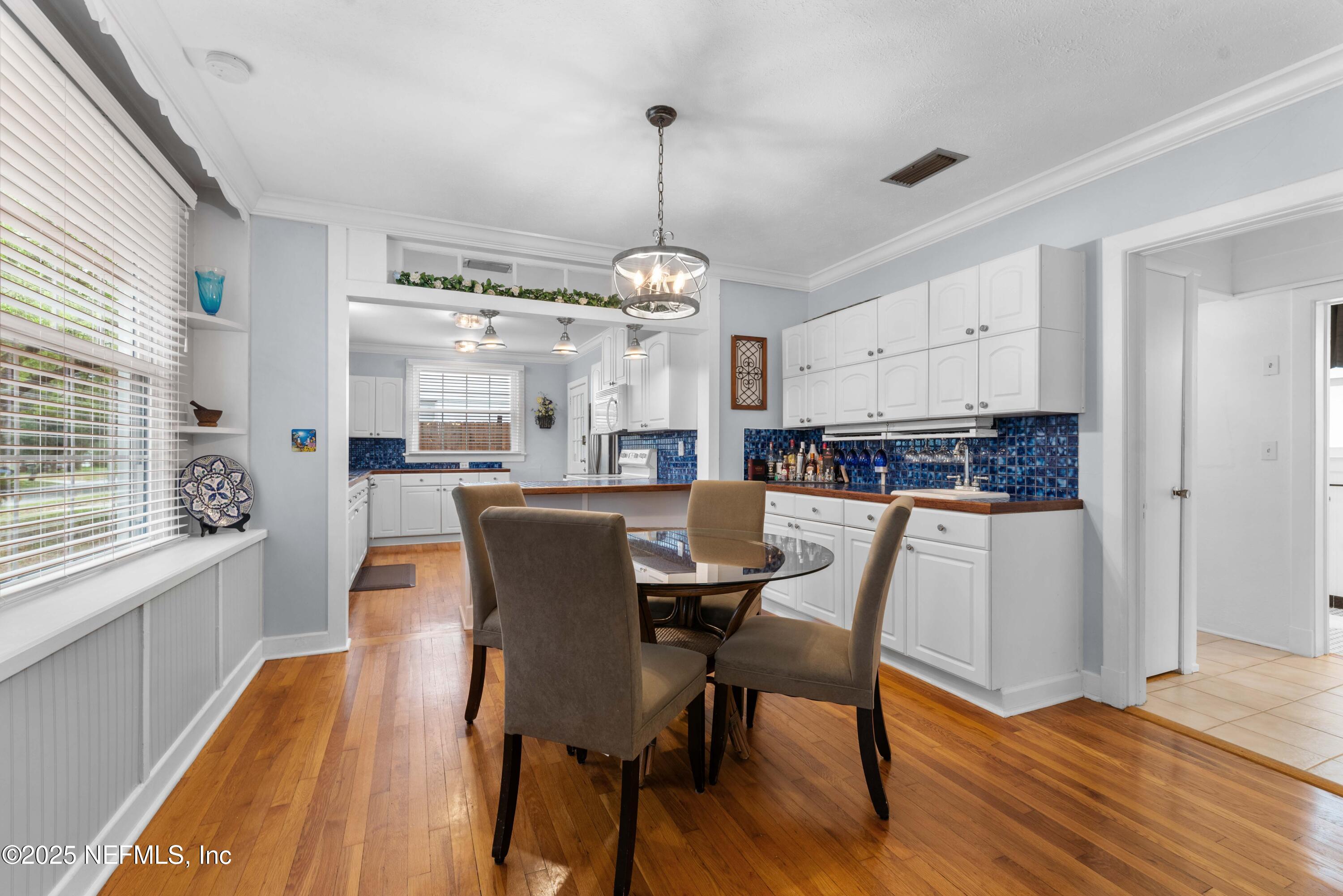 1704 Kingswood Road Jacksonville, FL 32207 - Photo 8 of 36 1704 Kingswood Rd-11