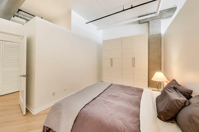 $350,000 | 1000 West Adams Street, Unit 815, Chicago, IL 60607