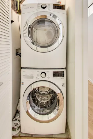 $350,000 | 1000 West Adams Street, Unit 815, Chicago, IL 60607