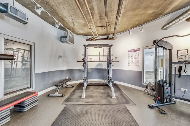 $350,000 | 1000 West Adams Street, Unit 815, Chicago, IL 60607