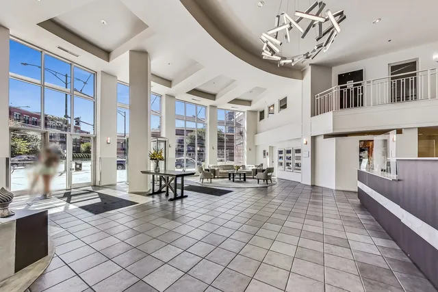 $350,000 | 1000 West Adams Street, Unit 815, Chicago, IL 60607