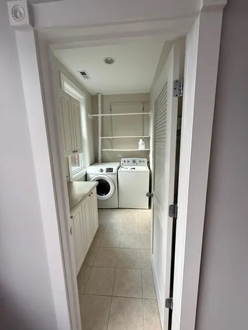 $910,000 | 2864 North Riverwalk Drive, Chicago, IL 60618