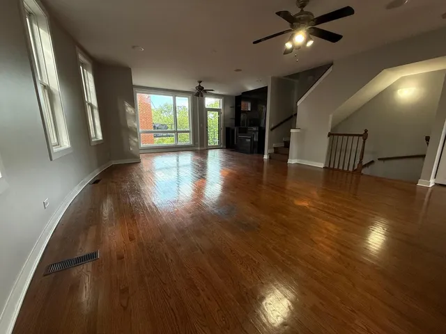 $910,000 | 2864 North Riverwalk Drive, Chicago, IL 60618