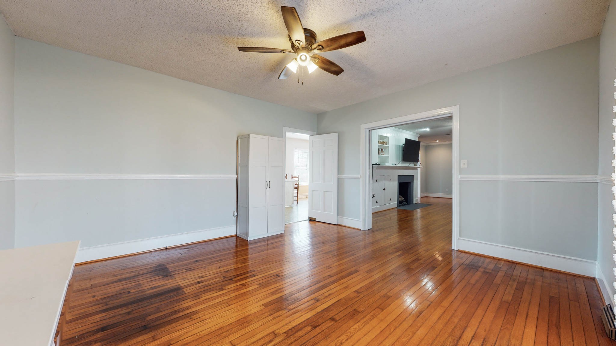 241 Hunt Creek Road Manchester, TN 37355 - Photo 11 of 33 a view of an empty room and wooden floor