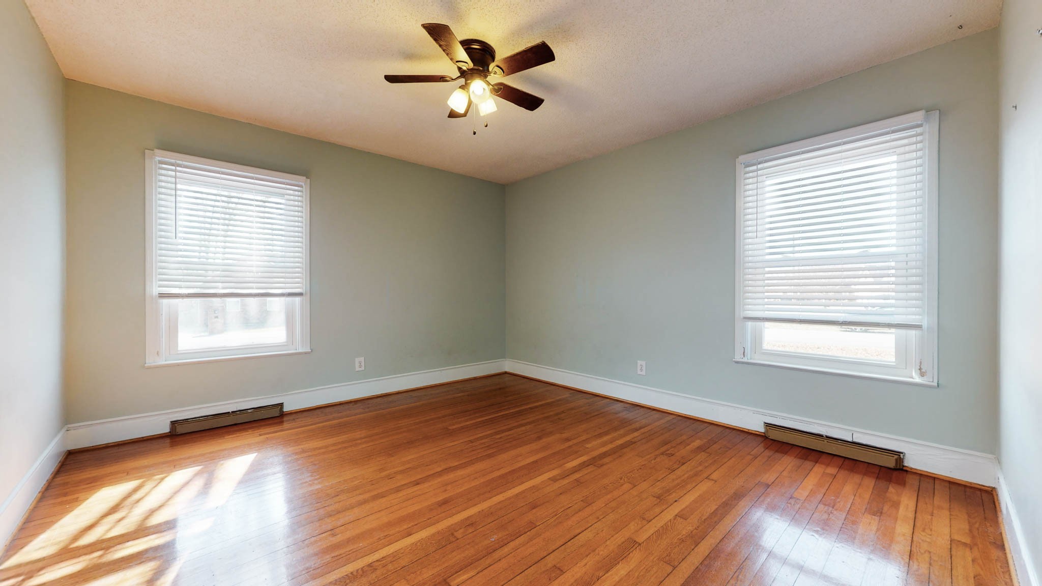 241 Hunt Creek Road Manchester, TN 37355 - Photo 20 of 33 a view of empty room with wooden floor and fan
