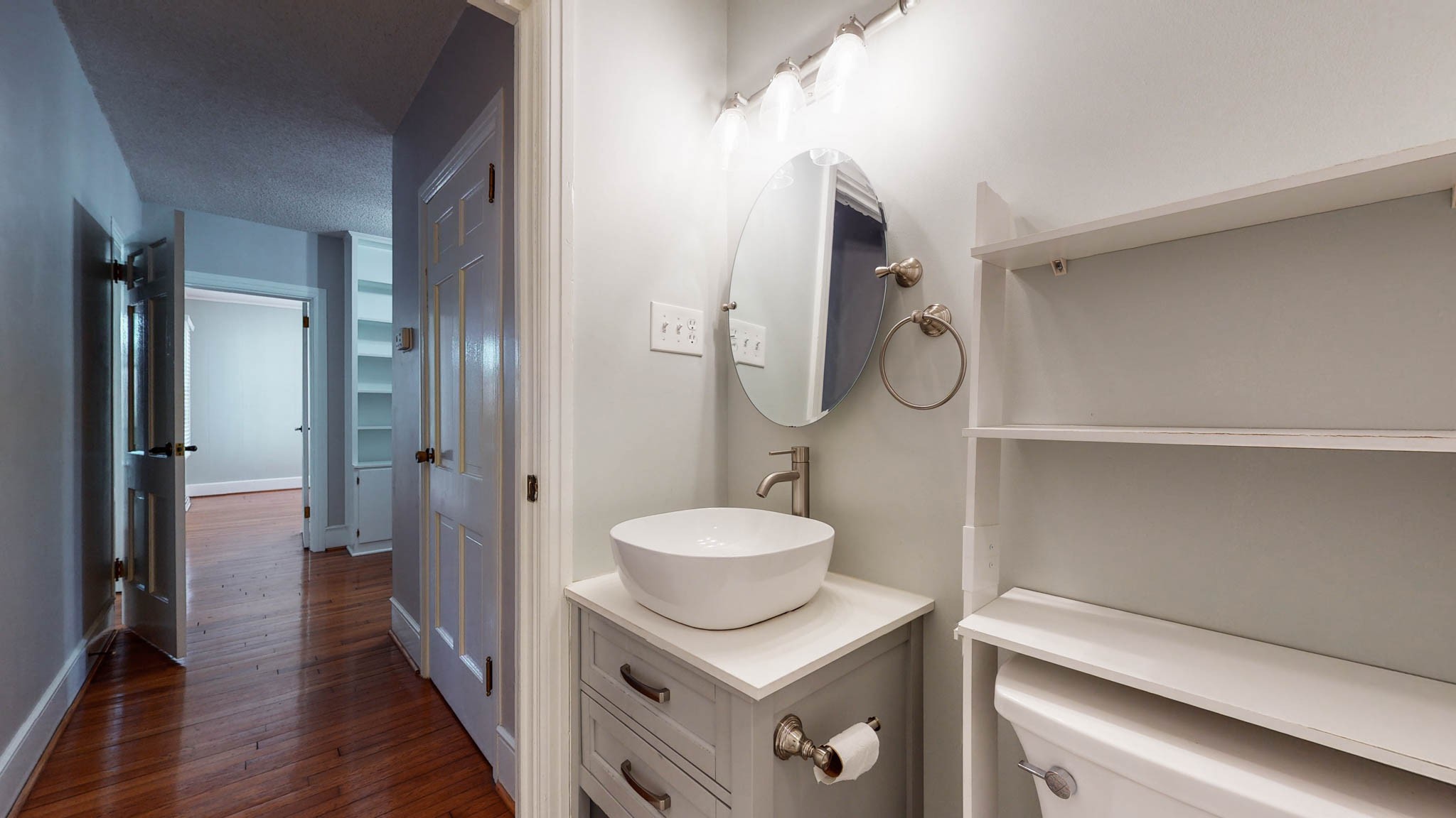 241 Hunt Creek Road Manchester, TN 37355 - Photo 28 of 33 a bathroom with a sink a toilet and shower