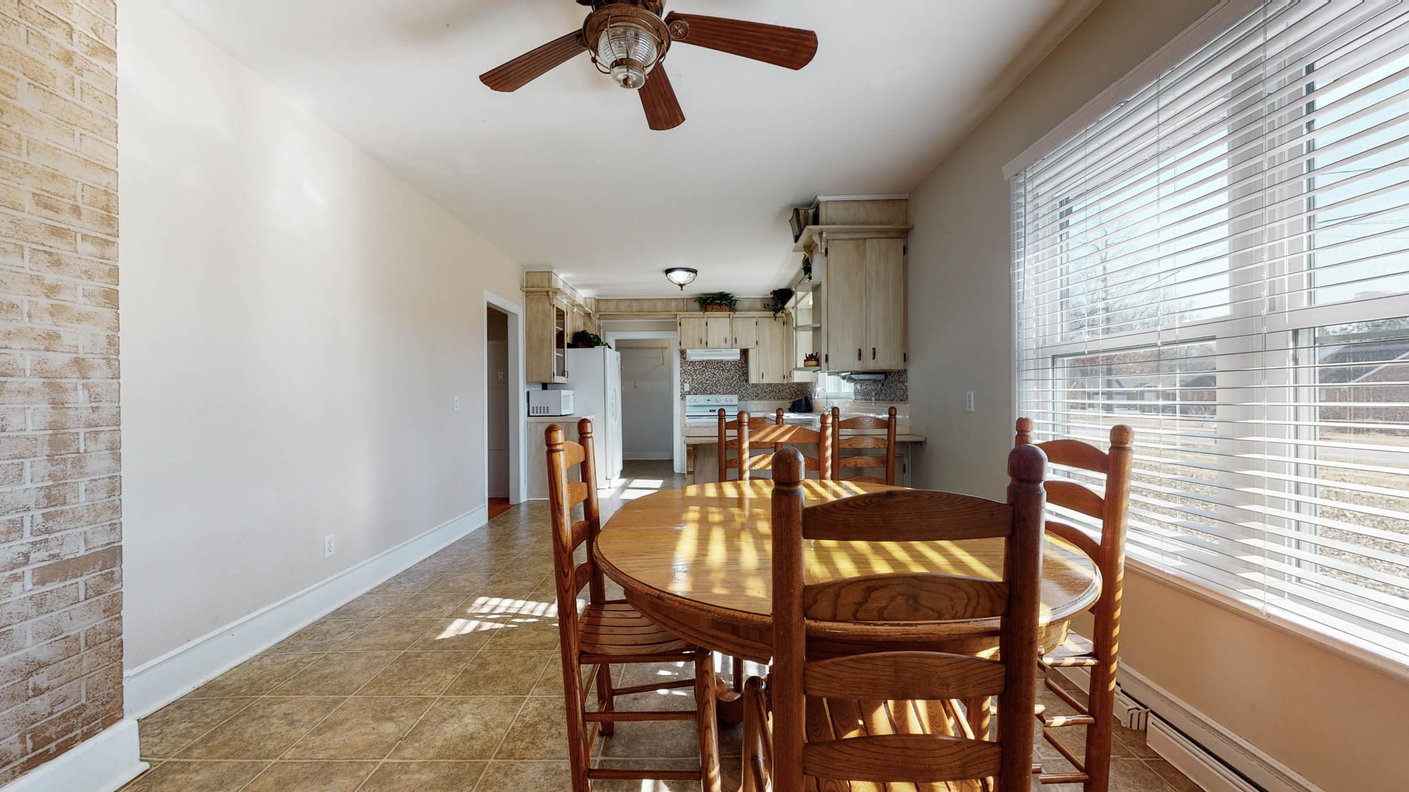 241 Hunt Creek Road Manchester, TN 37355 - Photo 4 of 33 a view of a dining room with furniture and window