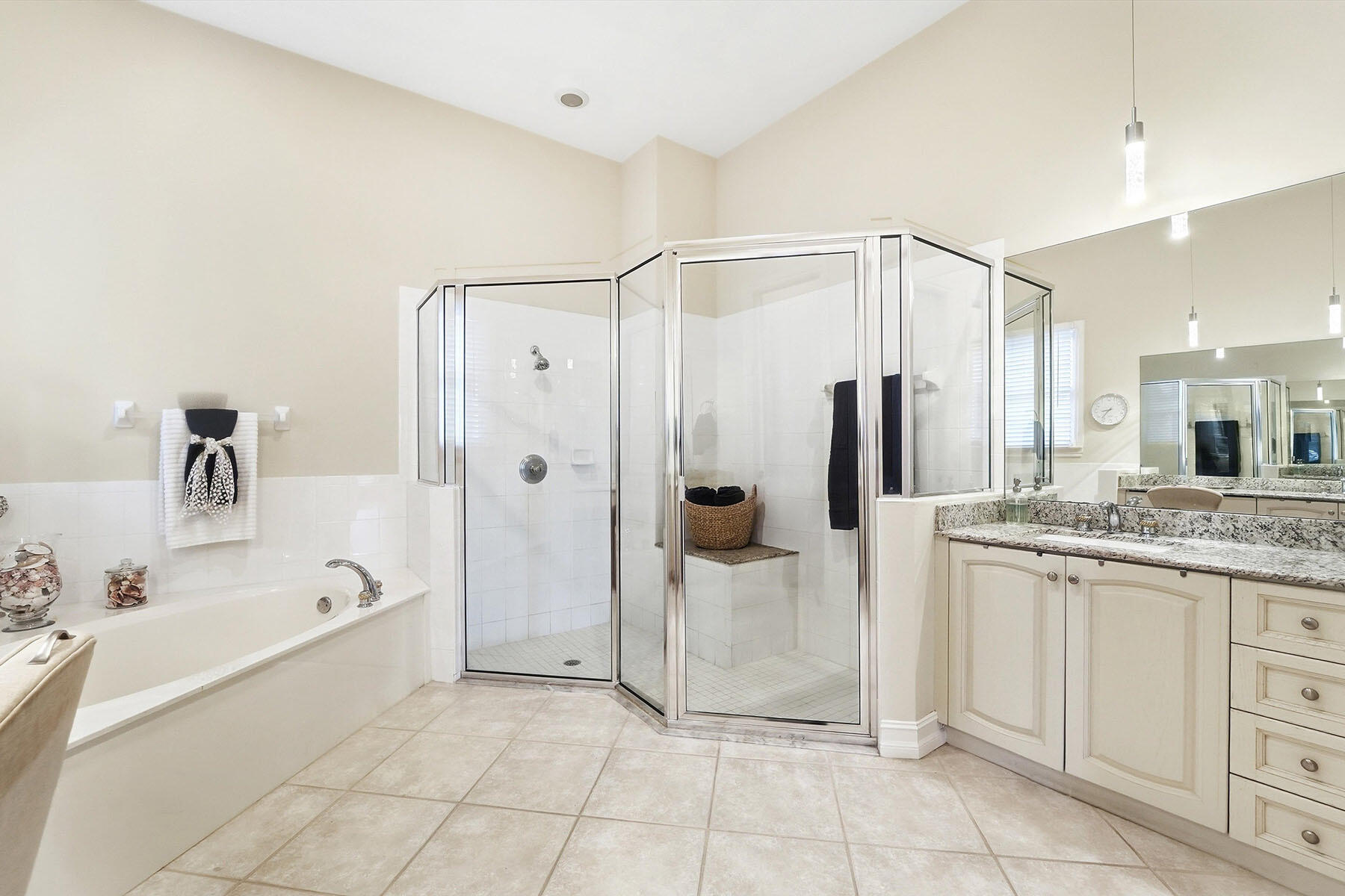 8425 Mallards Way Naples, FL 34114 - Photo 20 of 50 226004609j