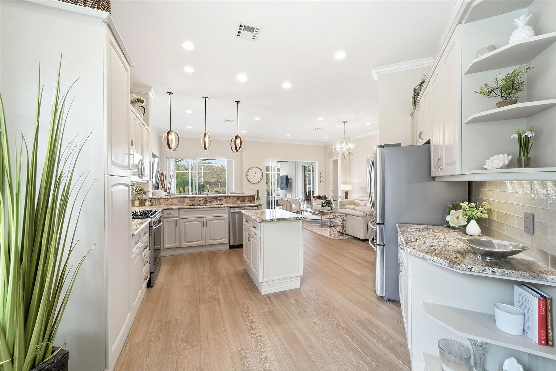 8425 Mallards Way Naples, FL 34114 - Photo 4 of 50 226004609b