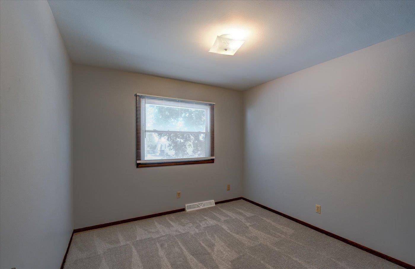 604 East Oak Street Cottage Grove, WI 53527 - Photo 19 of 72