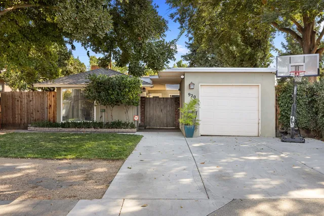 $470,000 | 920 Hackberry Avenue, Modesto, CA 95350