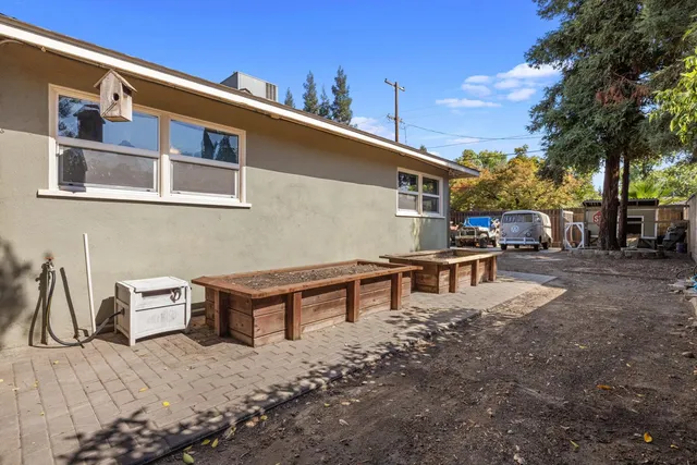 $470,000 | 920 Hackberry Avenue, Modesto, CA 95350