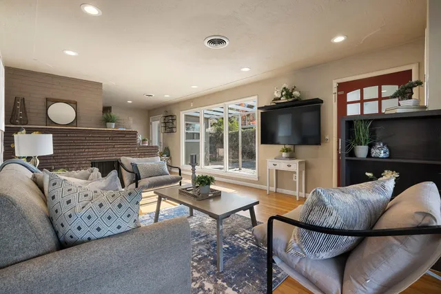 $470,000 | 920 Hackberry Avenue, Modesto, CA 95350