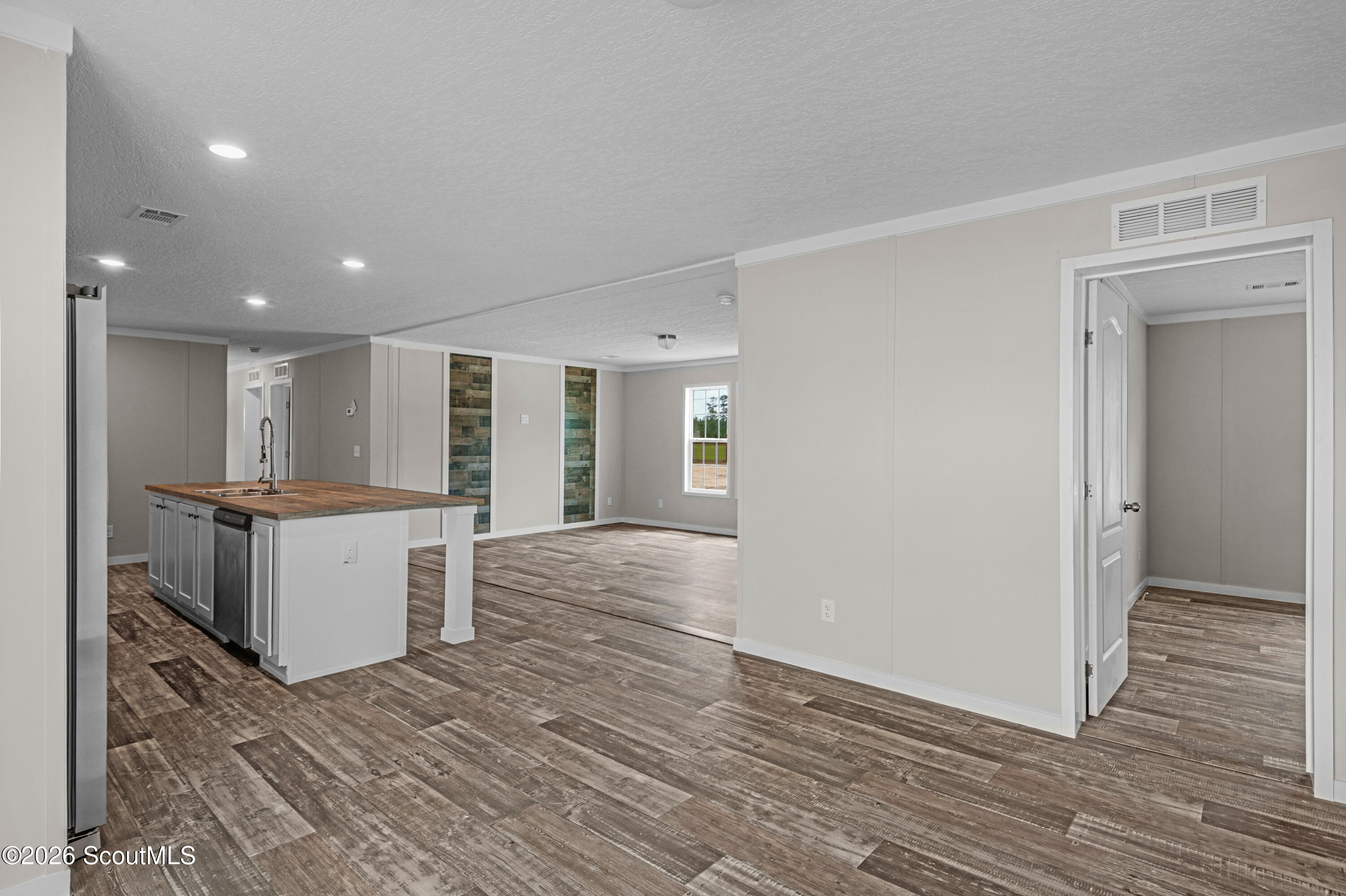 500 Elmer Thrift Road Waycross, GA 31503 - Photo 4 of 33 DSC03921_2_3