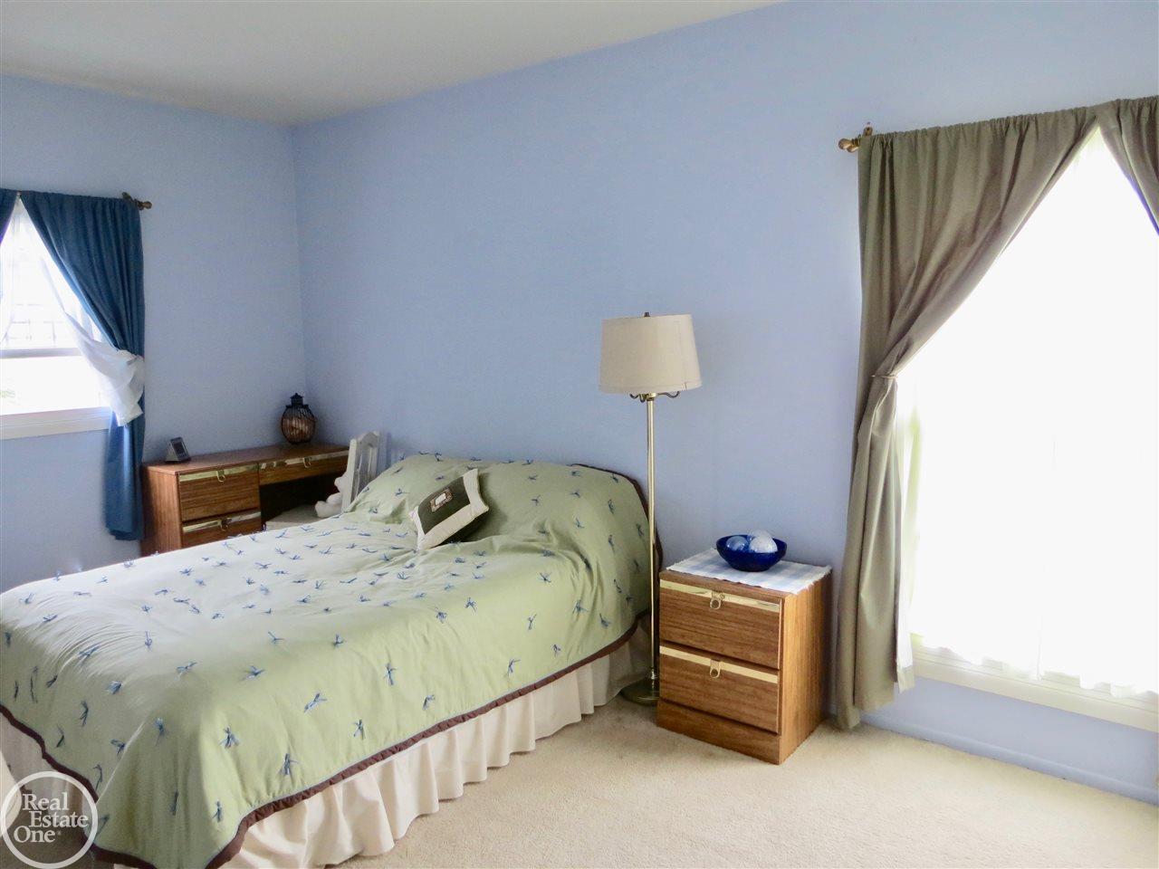 1396 Crescent Lane, Unit 336 Rochester Hills, MI 48306 - Photo 16 of 33
