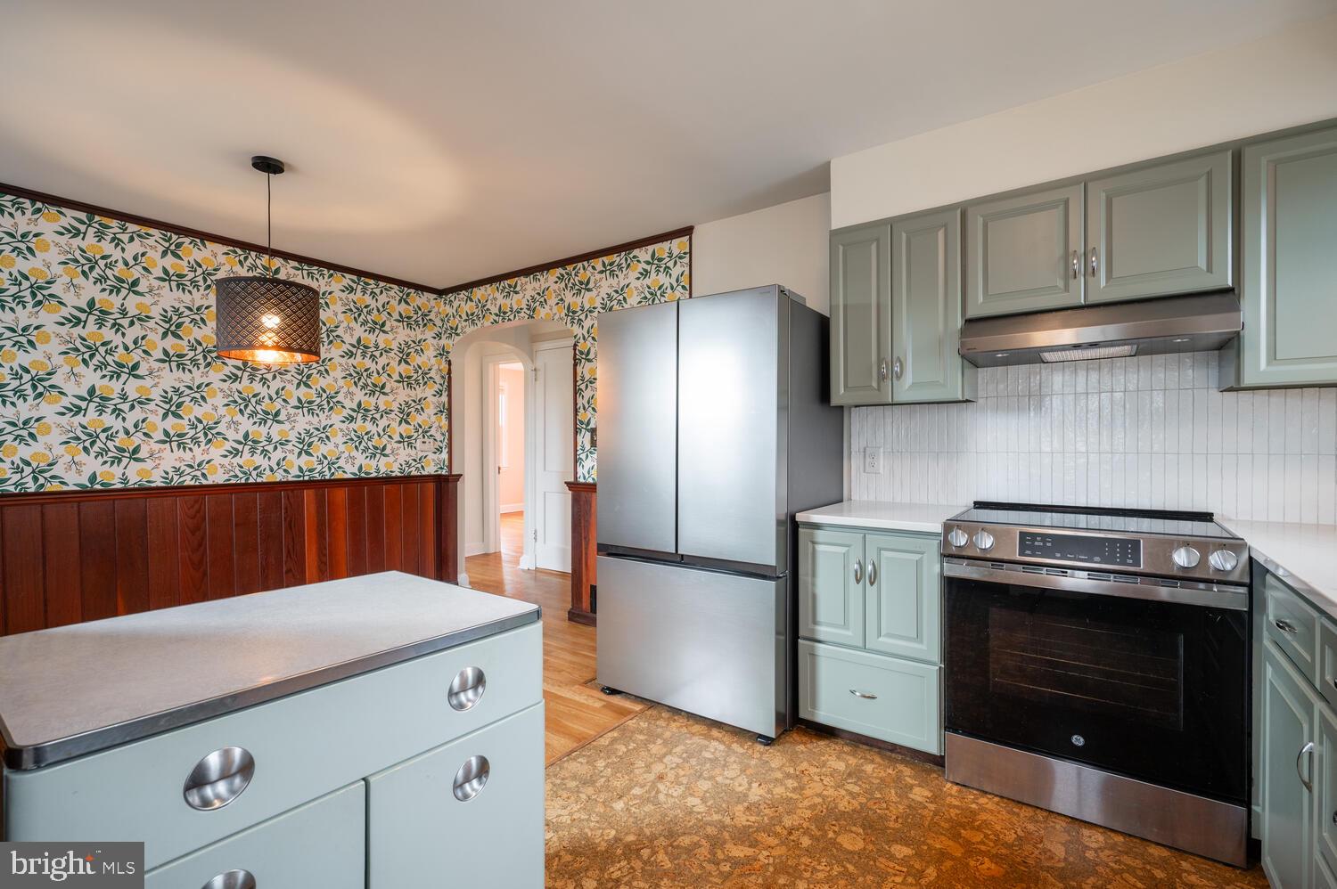 5607 36th Place Hyattsville, MD 20782 - Photo 11 of 41