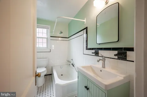 $535,000 | 5607 36th Place, Hyattsville, MD 20782