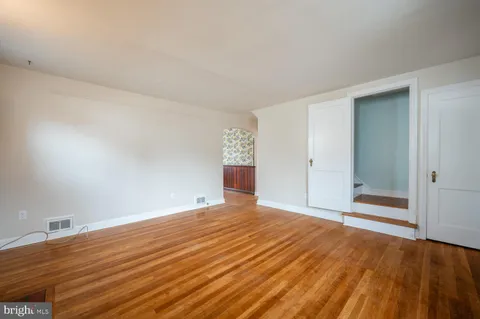 $535,000 | 5607 36th Place, Hyattsville, MD 20782