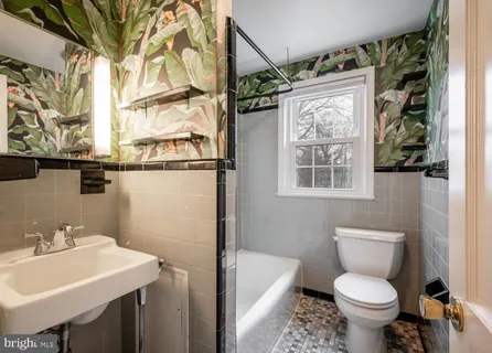 $535,000 | 5607 36th Place, Hyattsville, MD 20782