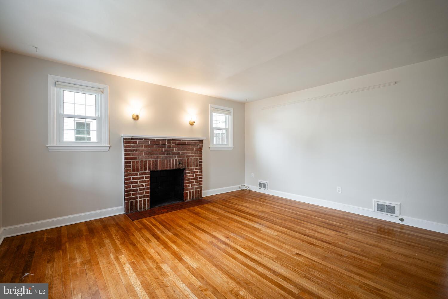 5607 36th Place Hyattsville, MD 20782 - Photo 7 of 41