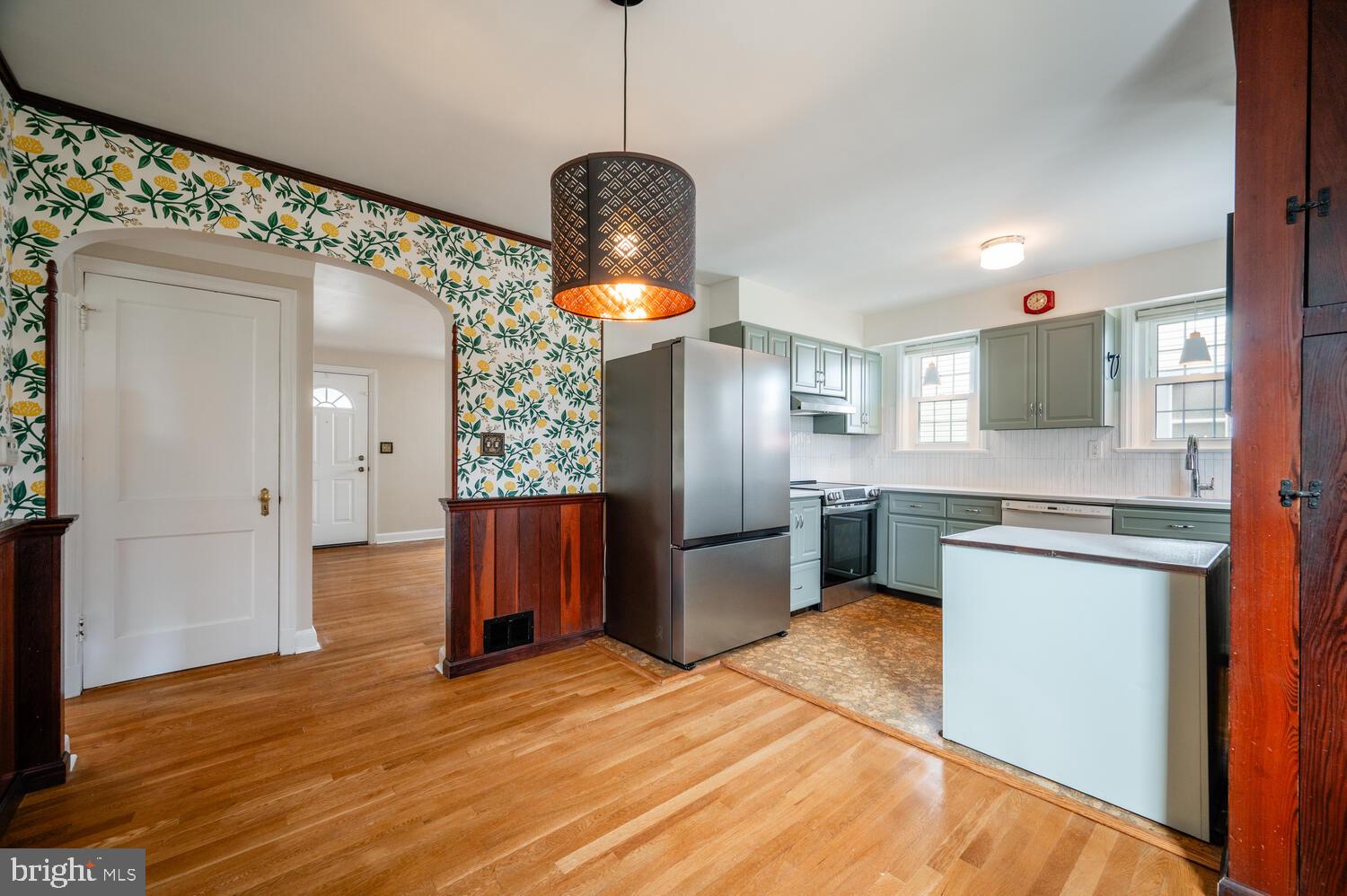 5607 36th Place Hyattsville, MD 20782 - Photo 9 of 41