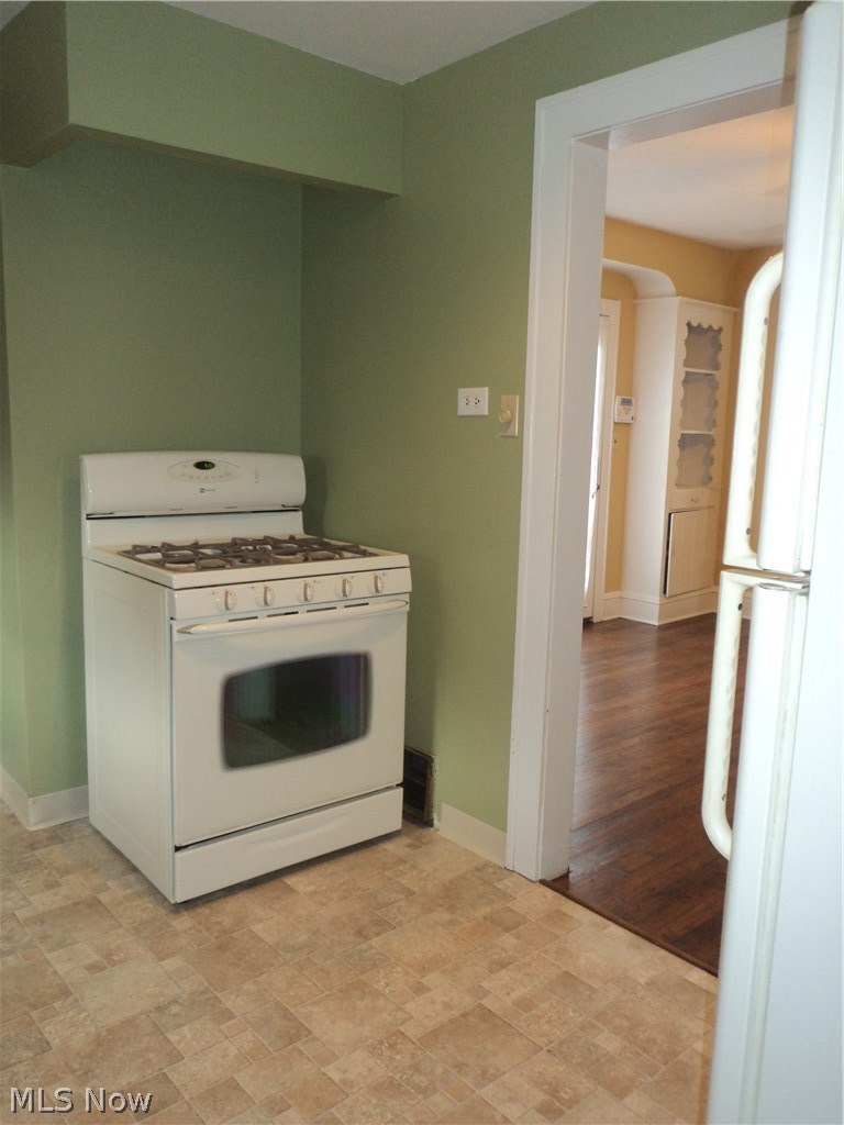 1474 Larchmont Road Cleveland, OH 44110 - Photo 24 of 27 Gallery Image 24