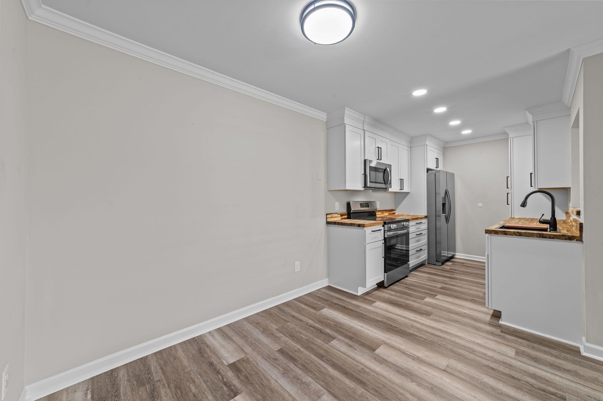 531 3rd Loop Road, Unit A Florence, SC 29505 - Photo 14 of 31 .