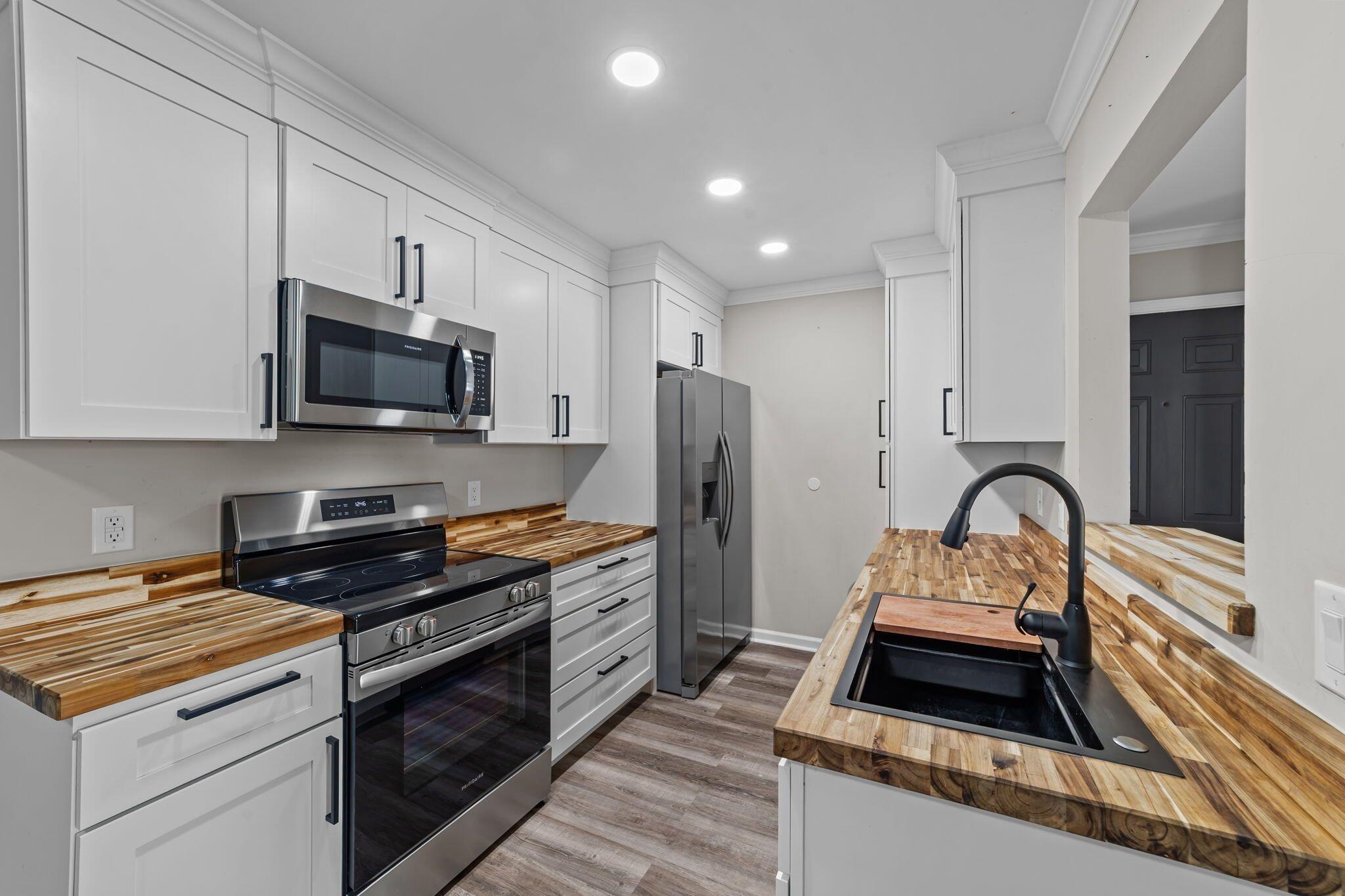 531 3rd Loop Road, Unit A Florence, SC 29505 - Photo 16 of 31 .