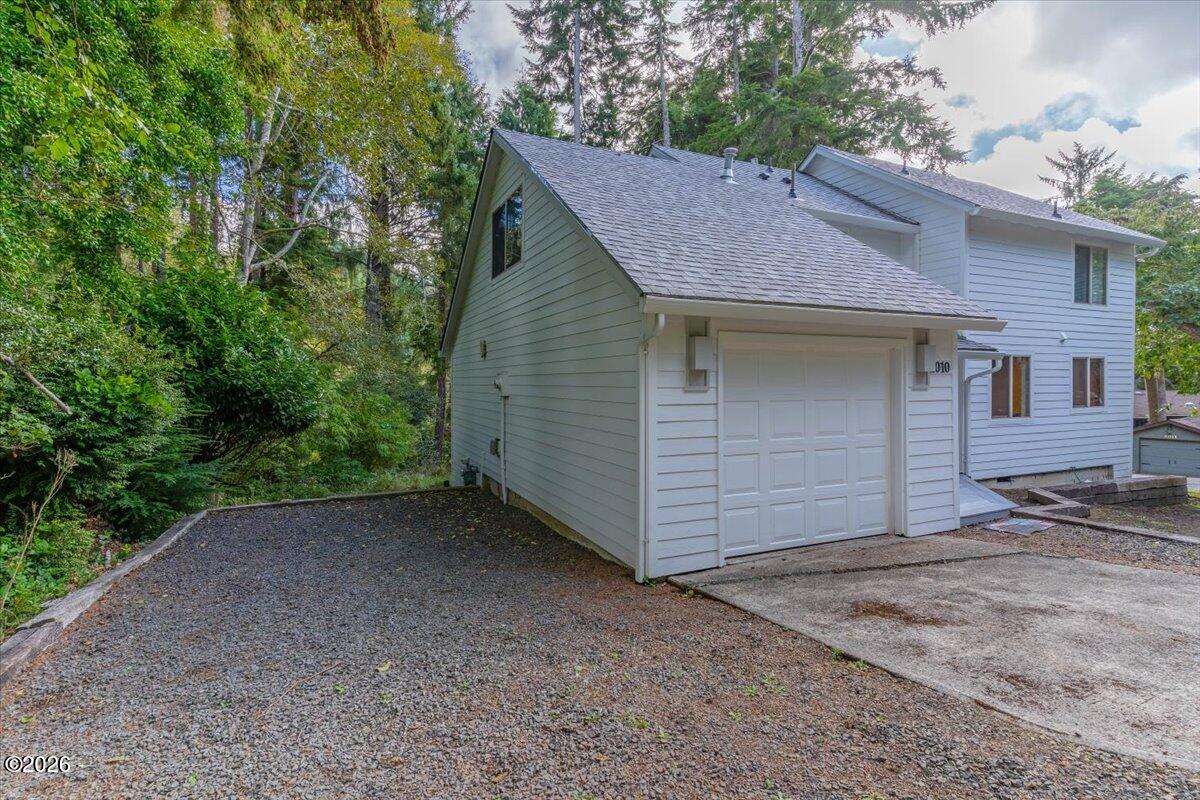 2010 Devil's Ridge Road Lincoln City, OR 97367 - Photo 4 of 81