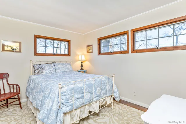 $849,000 | 14 Whiting Road, East Quogue, NY 11942