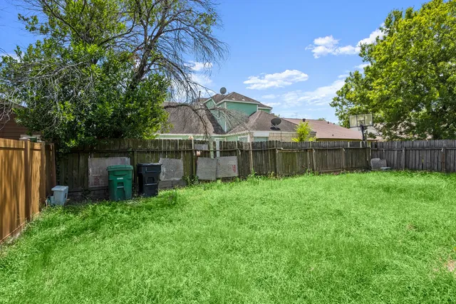 $1,550 | 12007 Mountain Ridge Road, Houston, TX 77043