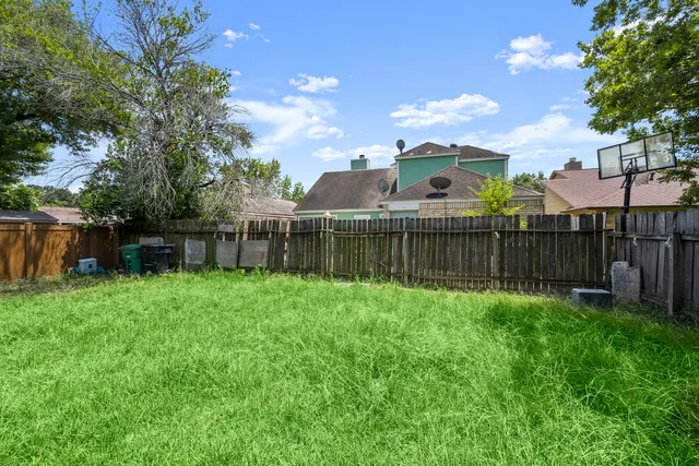 $1,550 | 12007 Mountain Ridge Road, Houston, TX 77043