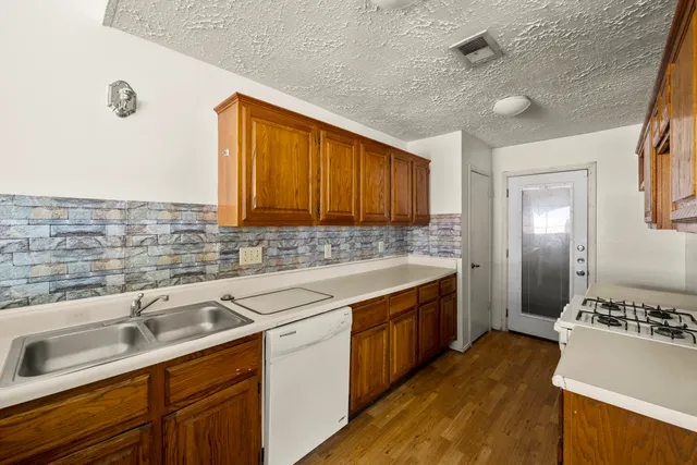 $1,550 | 12007 Mountain Ridge Road, Houston, TX 77043