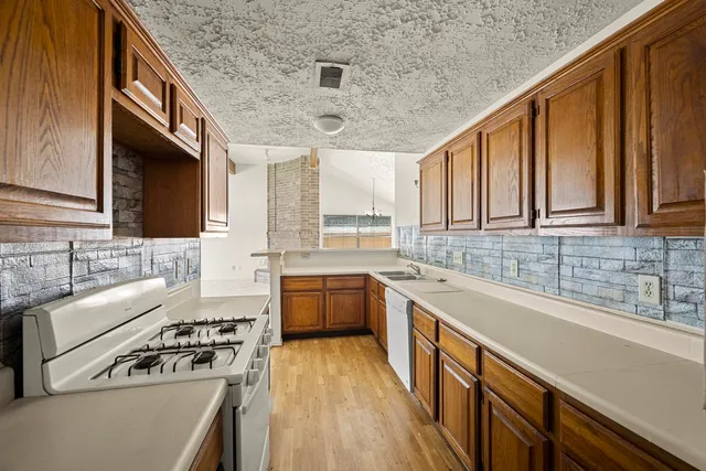 $1,550 | 12007 Mountain Ridge Road, Houston, TX 77043