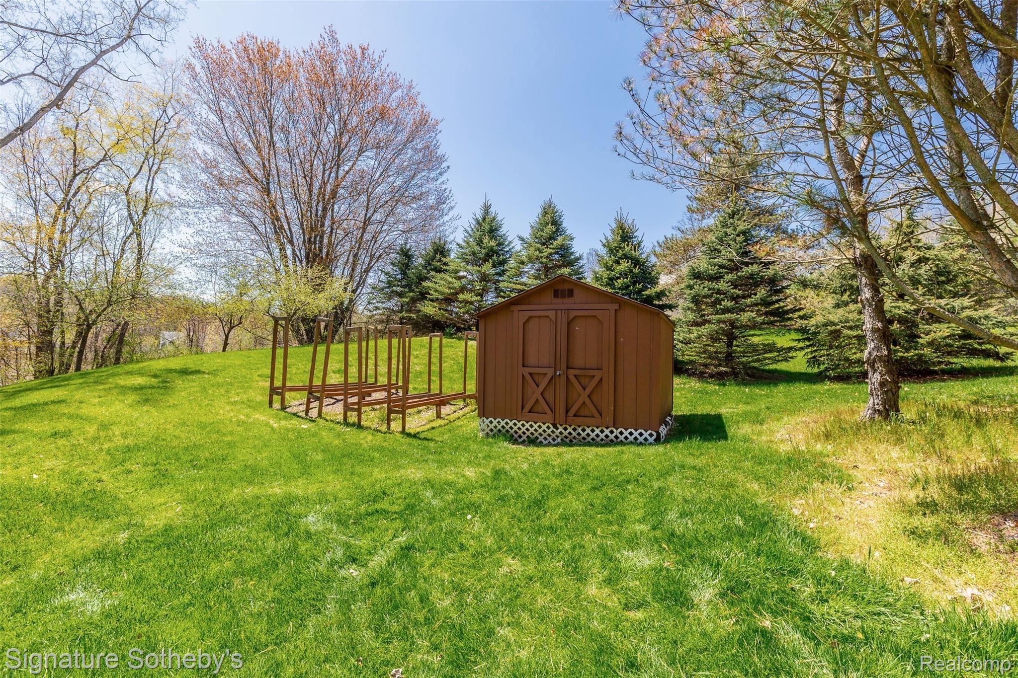 5835 Perryville Road Holly, MI 48442 - Photo 28 of 49 592A4110.jpeg