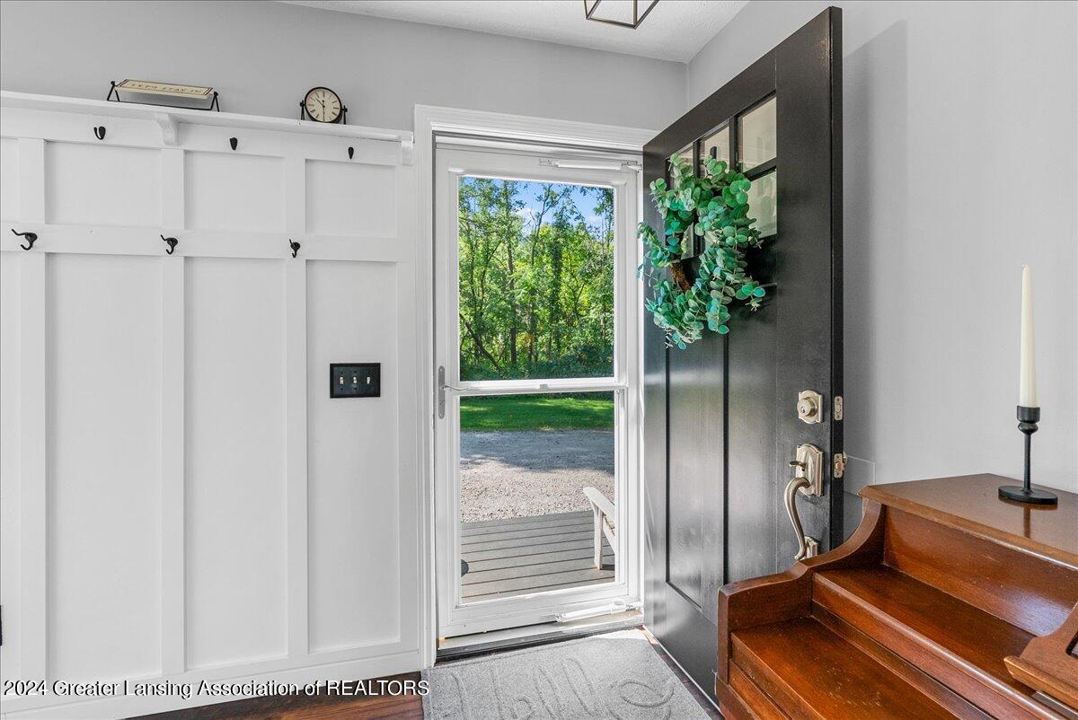 347 North Bridge Street Dimondale, MI 48821 - Photo 12 of 49 13-Media Jett - 27
