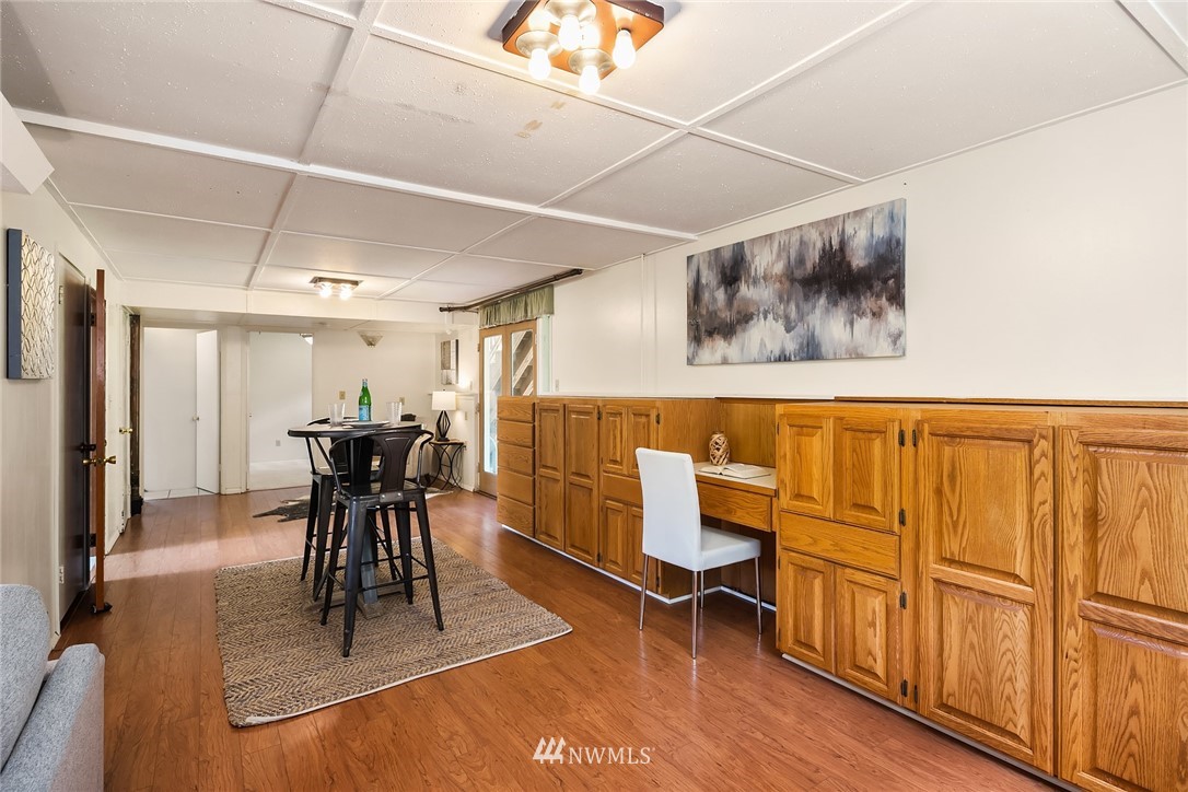 9229 217th Place Southwest Edmonds, WA 98020 - Photo 19 of 38 a view of a dining room with furniture