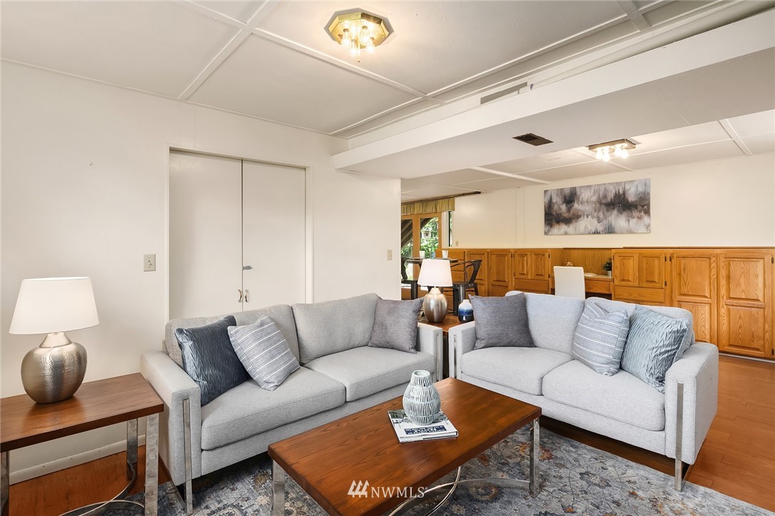 9229 217th Place Southwest Edmonds, WA 98020 - Photo 20 of 38 a living room with furniture and a couch