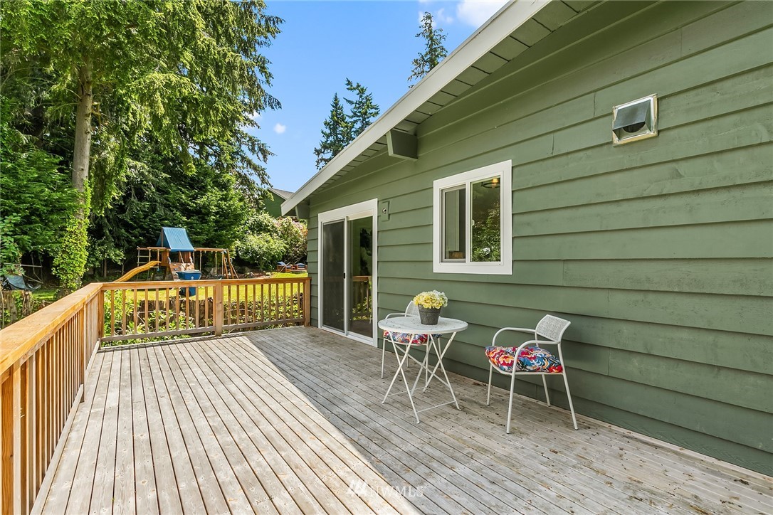 9229 217th Place Southwest Edmonds, WA 98020 - Photo 24 of 38 a view of a chairs on the roof deck