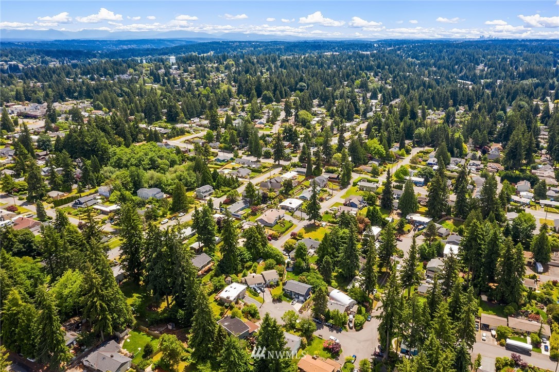 9229 217th Place Southwest Edmonds, WA 98020 - Photo 35 of 38 a view of a city