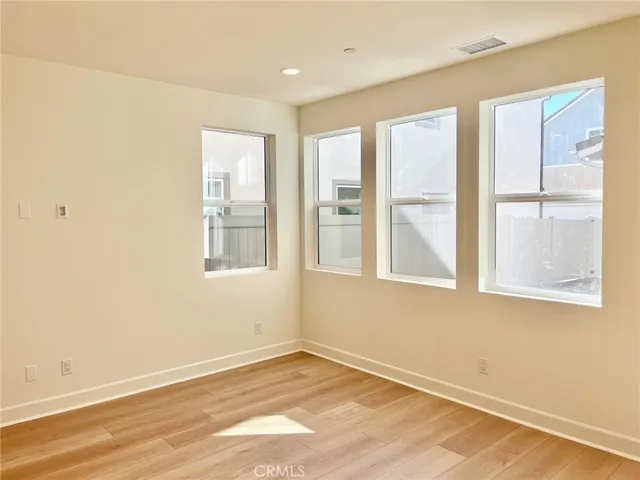 $899,000 | 381 South Nevada Avenue, Ventura, CA 93004