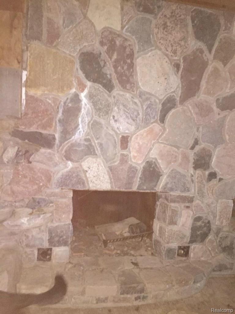 69188 Slating Lane Romeo, MI 48065 - Photo 13 of 18 #13 inside.jpg