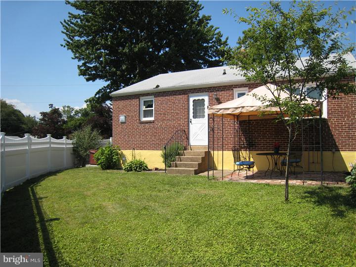 210 Taylor Road Wilmington, DE 19804 - Photo 20 of 21 Back Yard